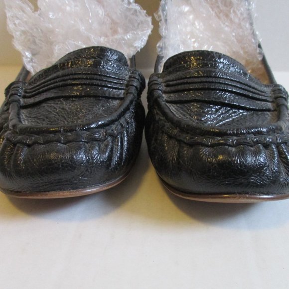 *Enzo Angiolini Black Patent Crinkle 'Probably' Round Toe Pumps - Picture 4 of 9